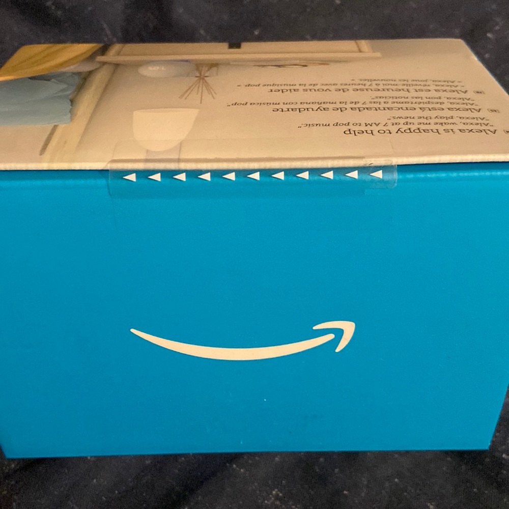 Amazon Alexa Echo Dot White (4th Gen) w/Clock